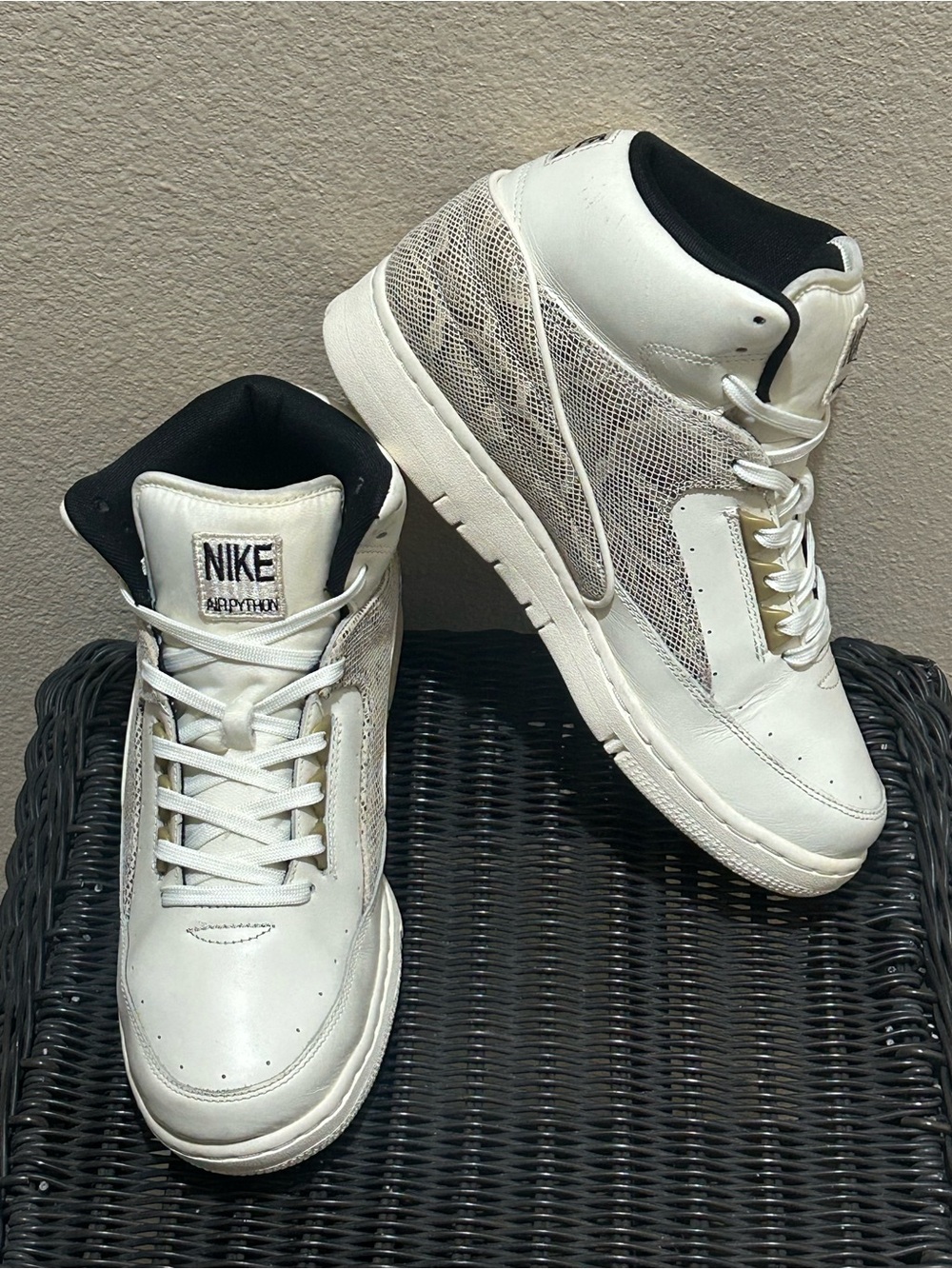 Size 7.5 Nike Air Python Sail 705067-100